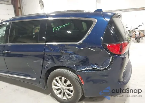 2018 Chrysler Pacifica Touring L из США, поврежденный, VIN 2C4RC1BG6JR280691